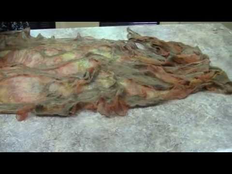 Видео: ✿Валяние шарфа✿Как свалять шарф на разреженном шелке