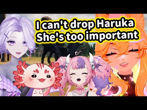 Видео: Ари и все остальные заставляют Харуку УЧАСТВОВАТЬ в коллаборации, даже когда ее там нет.