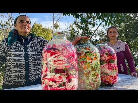 Видео: Консервирование Овощей на зиму и приготовление наваристого Борща в Деревне