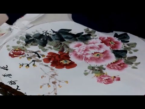 Видео: Традиционная роспись кистью: цветы пиона