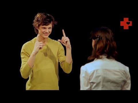 Видео: Жестовый язык. Разговорник: о стакане воды и фотографии