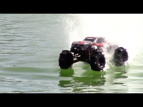 Видео: Гидроплан Traxxas X-MAXX Extreme — проезжает над лодкой M41