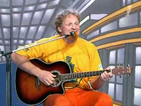 Видео: КВН ВУЛ 2006 1/2 финал Уездный Город - Муз.дом.задание