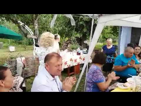 Видео: Красиво сыграл на баяне