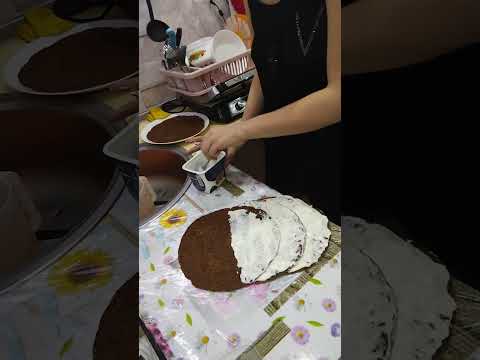 Видео: Моё питание в выходной день//салат с фунчозой🥗//готовим перекус "Шоколадный рулет из блинчиков"😋🥞🍫✨