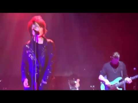 Видео: Концерт Земфиры в Минске 15.03.2016