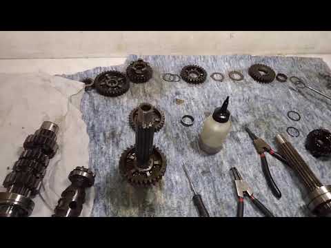 Видео: Хонда CBR  F4 ремонт 2ой передачи.