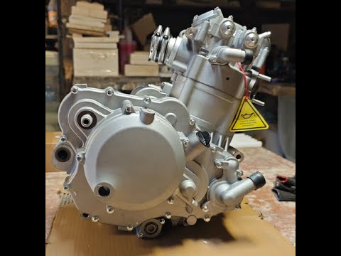 Видео: Установка двигателя 194mq (NC450) вместо 172FMM в мотоцикл Roliz Sport (Regulmoto, Progasi)