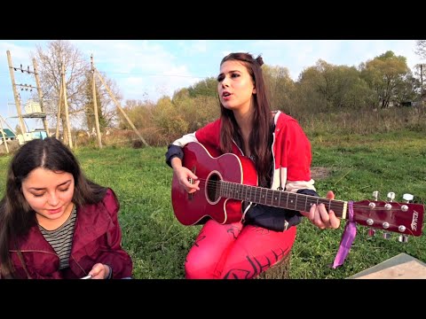 Видео: ВСЕХ УДИВИЛА НАСТЯ ИГРОЙ НА ГИТАРЕ !