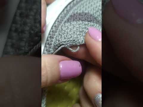 Видео: Вязаная обувь для начинающих. урок 10. Язычок