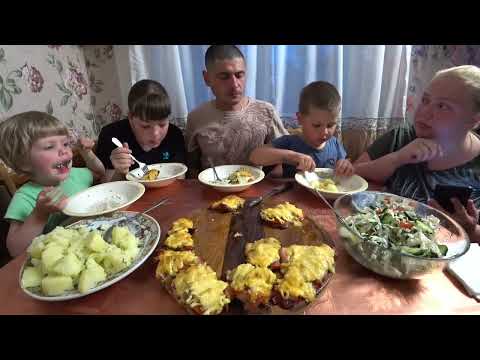 Видео: очень вкусный мукбанг/отбивные под шубой