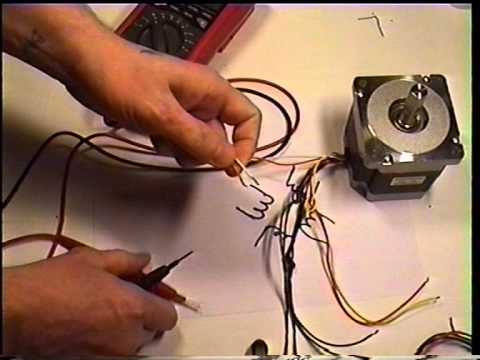 Видео: Как соединить обмотки шагового двигателя (параллельное подключение) - Stepper motor winding