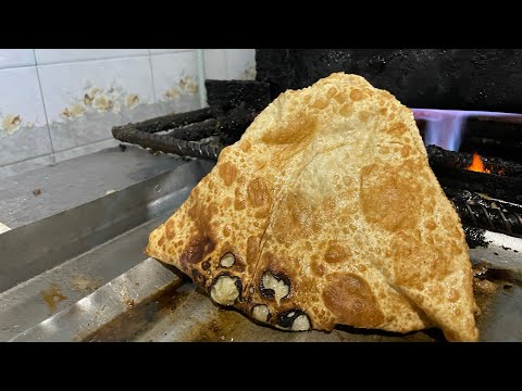 Видео: Знаменитые Узбекские Чебуреки с Жареным мясом! Готовятся за 4 секунды! Карши!