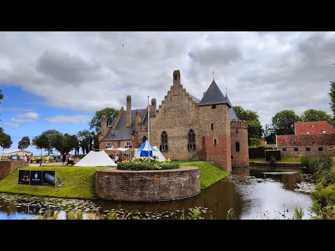 Видео: Cosy Medemblik, medieval Radboud castle, wonderful Enkhuizen. Медемблик, замок Радбоу, Энкхаузен 