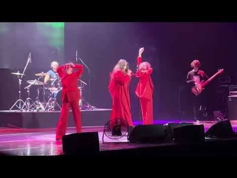 Видео: Ирина Дубцова, концерт в Минске