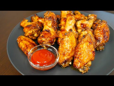 Видео: Чесночные Крылышки в медово-соевом соусе в духовке. Как вкусно приготовить крылышки в духовке.
