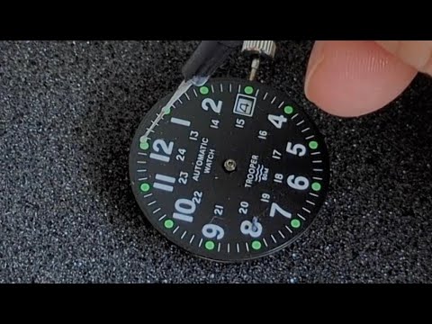 Видео: Как нанести люминофорное покрытие на часы - мой опыт