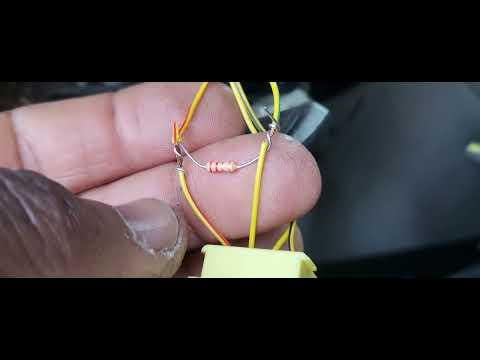 Видео: Toyota Camry 2012 г. Горит индикатор подушки безопасности, коды B1811 и 1801. Что нужно делать?