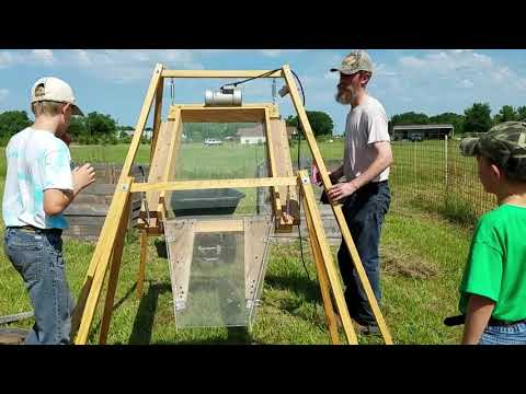 Видео: Самодельный сито для компоста "Паук" | Plum Fabulous! Foods