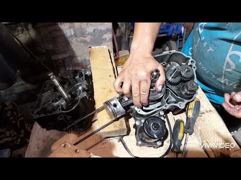 Видео: Ремонт кпп. мотоцикла SPARK-125.