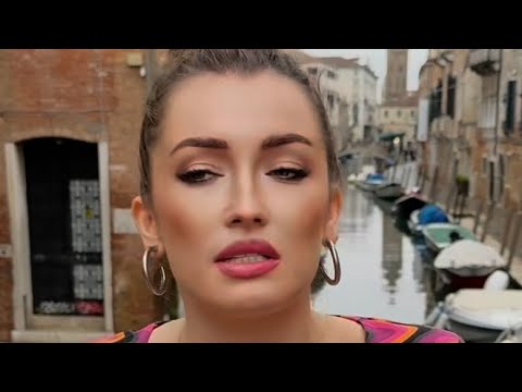 Видео: НАДИЦА ПЕТРОВА ШОУ-ЦРКНЕТЕ ХЕЈТЕРИ