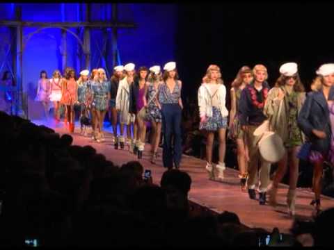 Видео: Все секреты Джона Гальяно vol.4