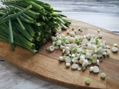 Видео: ПОВТОРЯЮ ИЗ ГОДА В ГОД//ЗАГОТОВКА ЗЕЛЕНИ С  СОХРАНЕНИЕМ ВКУСА И АРОМАТА//СВЕЖАЯ ЗЕЛЕНЬ ЗИМОЙ//