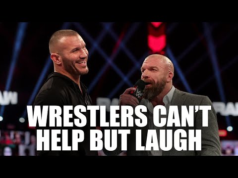 Видео: 10 лучших рестлеров, которые уморительно заставили другого выйти из себя