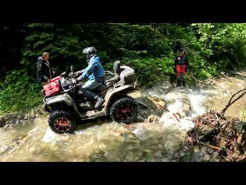 Видео: Против течения в горах на квадроциклах