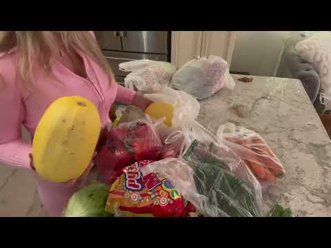 Видео: Обыкновенный, очередной день. Готовлю #салат из #баклажан, перцы. Борюсь с мигренью #ежедневныевлоги