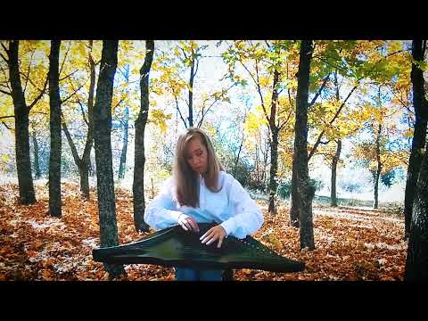 Видео: "Выйду ночью в поле с конем" & "Гляжу в озера синие" на гуслях. Ксения Мельникова.