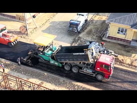 Видео: ✅В поселке Эне-Сай начались работы по асфальтированию внутренних дорог.