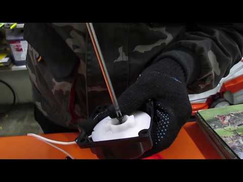 Видео: Как намотать пружину стартера мотокосы .