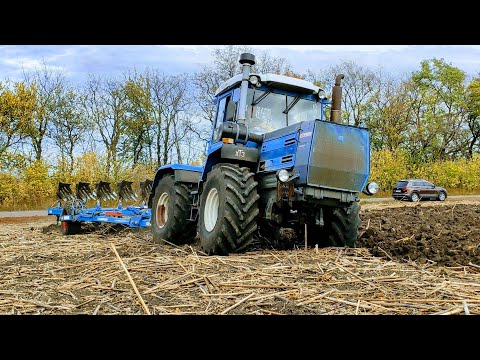 Видео: Мое село! Вспашка ХТЗ-17221 с плугом Lemken 6 корпусов после подсолнечника | Поломки трактора