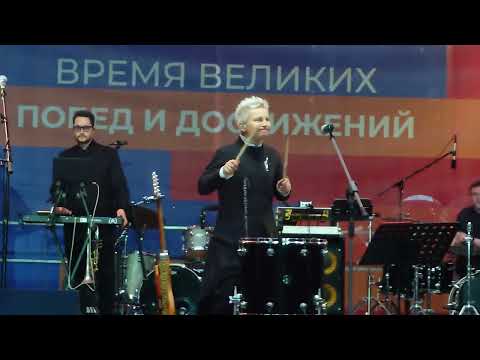 Видео: Сурганова и оркестр - Путник милый