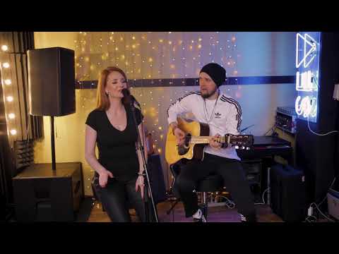 Видео: Лена Катина - Моно (акустическая версия) live