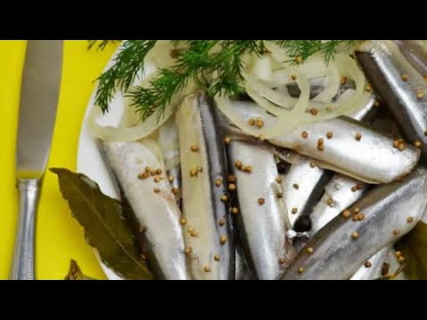 Видео: В рыбном магазине дали рецепт и научили солить МОЙВУ! Невероятно вкусно и просто!