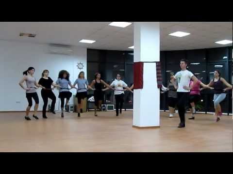 Видео: Криво садовско хоро, Моряците