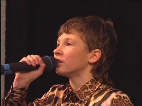 Видео: Диниил Скаков Малиновый звон.wmv