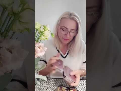 Видео: ЧТО ОН ДУМАЕТ о ВАС ПРЯМО СЕЙЧАС ⁉️ #тароhappystarnatali 