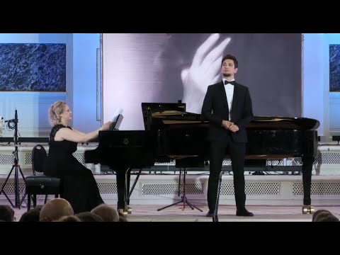 Видео: Григорий Чернецов "Parlami damore, Mariu!"