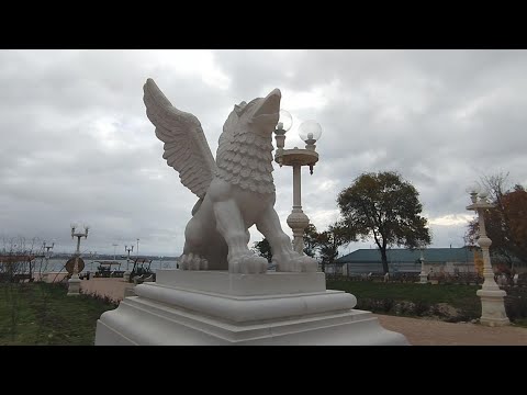 Видео: Керчь в октябре  Прогулка, история, море