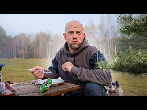 Видео: Жизнь не может быть всегда гладкой и светлой . Серый деревенский день с животными , работой и кухней