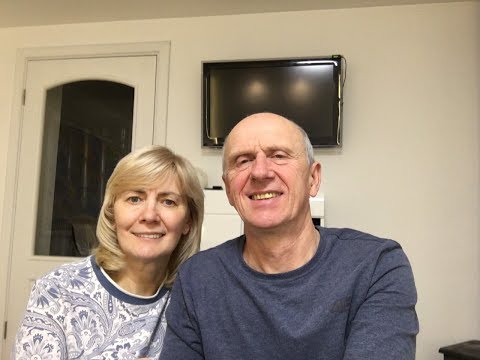 Видео: ОБ ОТНОШЕНИЯХ В СЕМЬЕ. Богдан и Людмила Демборинские. запись прямого эфира от 24.01.19