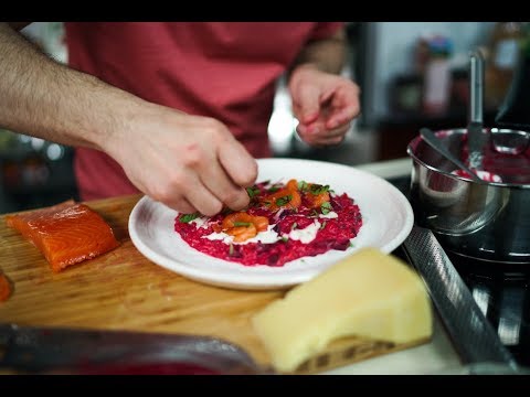 Видео: Самое яркое ризотто со свеклой и лососем