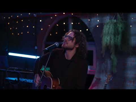 Видео: Илья Гуляев - Это Всё (ДДТ Cover)