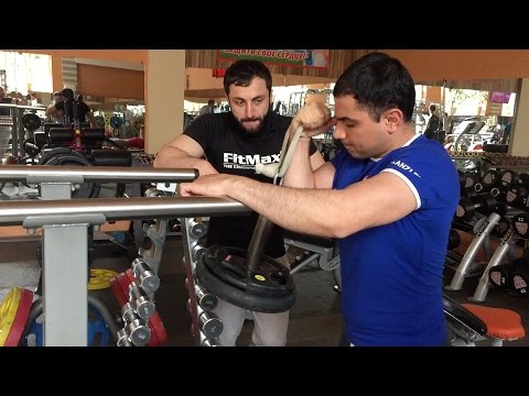 Видео: Тренировка Чемпиона. Верх  Вадима Акперова.