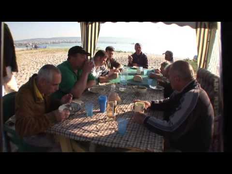 Видео: Омагьосан от морето