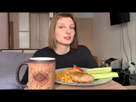 Видео: Первый день на WB / Плов с курицей, шницель, зеленый чай / МУКБАНГ