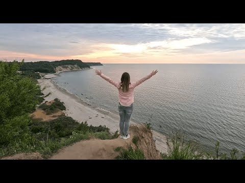 Видео: ЯНТАРНЫЙ заслуживает интерес туриста! ФИЛИНСКАЯ БУХТА в калининградской области. Сказочное место!